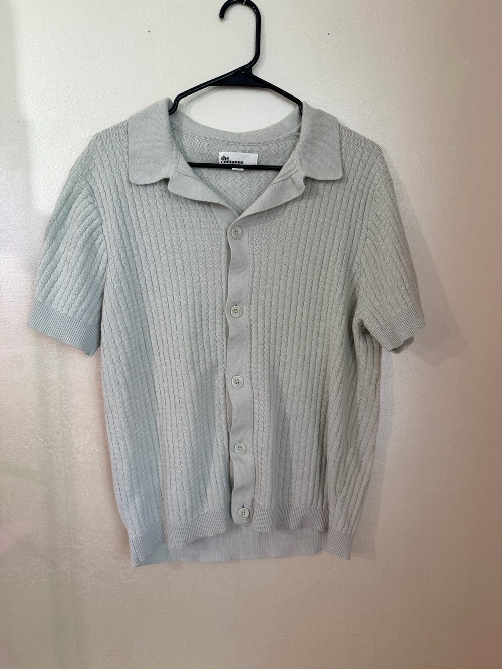 The commons Light Gray Short-Sleeve Button-Down Knit Shirt